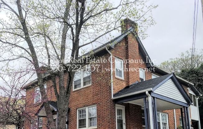 123 S. Poplar Street