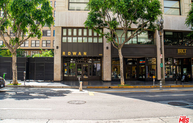 1 bed, 1 bath, 810 sqft, $2,500, Unit 301