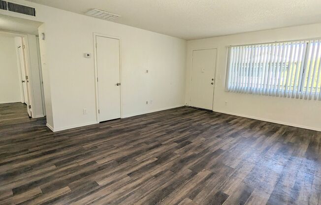 2 beds, 1 bath, 825 sqft, $975, Unit 210