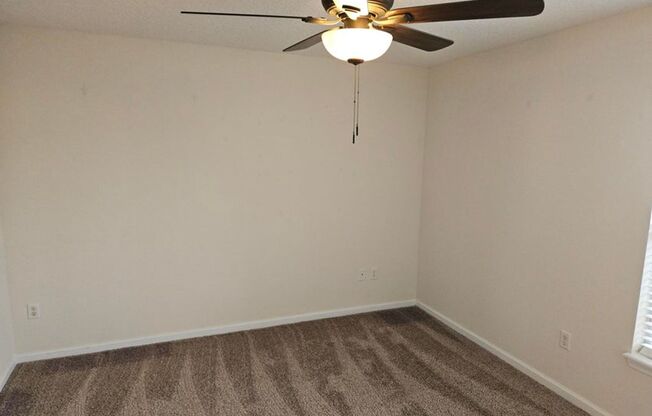 2 beds, 2.5 baths, $1,575, Unit UNIT 5302