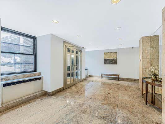 3 beds, 2 baths, 1,100 sqft, $3,500, Unit 4C