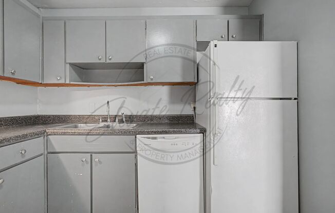 2 beds, 1 bath, $1,099, Unit UNIT C 49