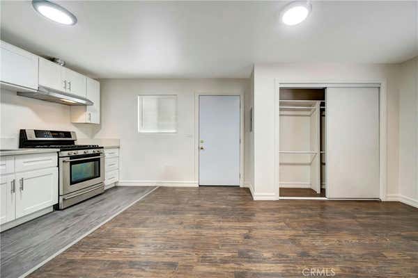 Studio, 1 bath, 300 sqft, $1,650