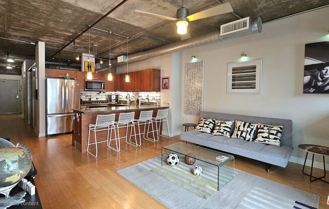 Studio, 1 bath, 660 sqft, $2,700, Unit 609