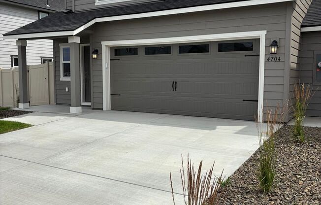 PRICE DROP!! MOVE IN SPECIAL! 3bd/2.5ba BRAND NEW Townhouse in West Valley! With MOVE - IN SPECIAL!