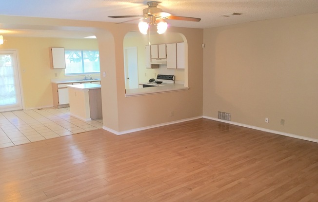 GREAT LOCATION CLOSE TO UTSA