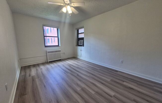 1 bed, 1 bath, 600 sqft, $1,199, Unit 5631 Rippey St. #A3