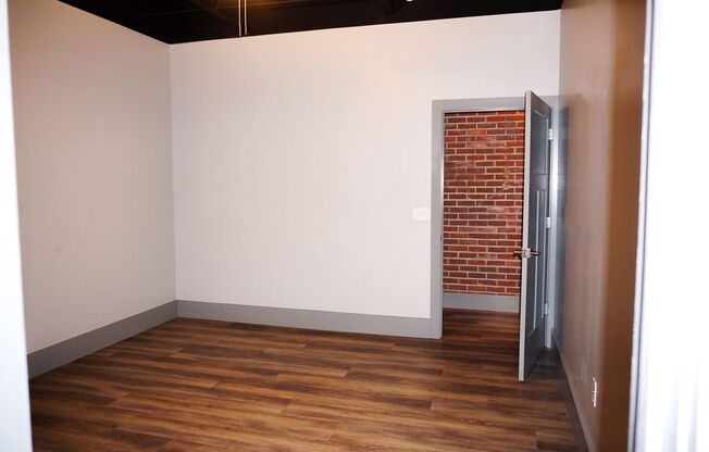 2 beds, 2 baths, $1,450, Unit Union Lofts- #7