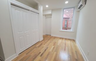 Beautiful fully renovated one bedroom apartment in a great location in Fairmount