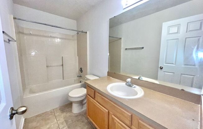 3 beds, 2 baths, $2,289