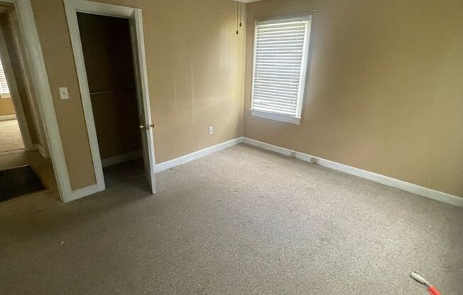 2 beds, 1 bath, $850