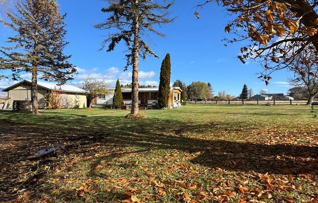 Spacious Pet-Friendly Rental on 3 Acres — Perfect for Horse Owners!