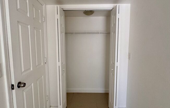 3 beds, 2 baths, 1,205 sqft, $2,075, Unit 003