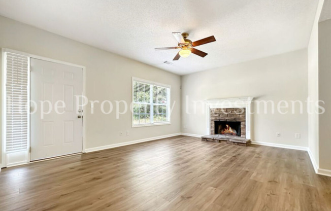 NEWNAN- 80 Corn Crib Dr 3/2 with basement.