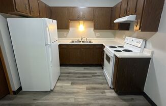 2 beds, 1 bath, $800, Unit 201