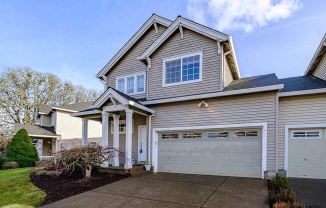 Beautiful 3 Bedroom in Grand Oaks Neighborhood