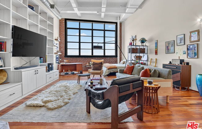 Studio, 1 bath, 1,147 sqft, $3,995, Unit 606