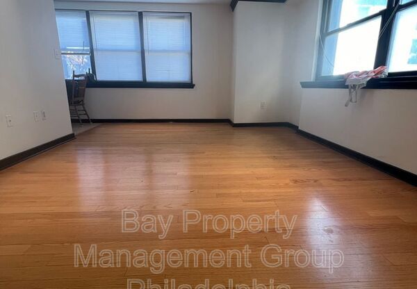 37 S 20th St