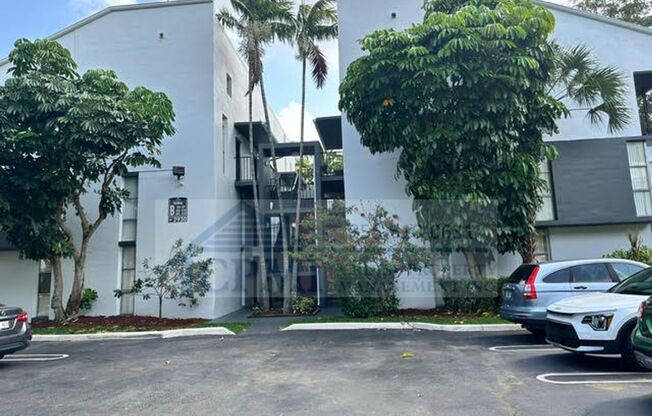 1 bed, 1.5 baths, 900 sqft, $1,895, Unit B3A
