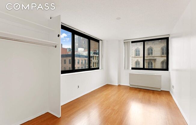 376 Broadway Street
