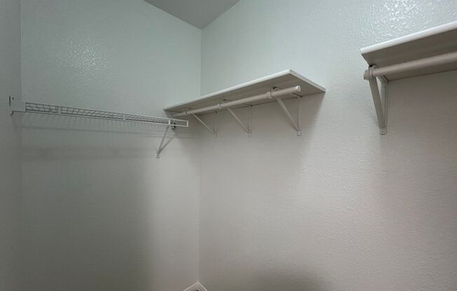 1 bed, 1 bath, $1,400, Unit # 2049