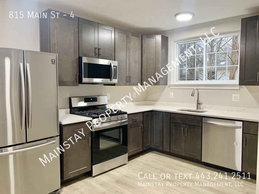 815 MAIN ST