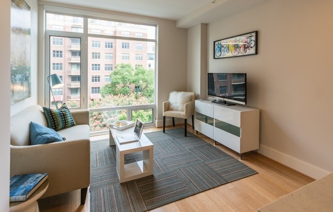 1 bed, 1 bath, $2,875, Unit 503