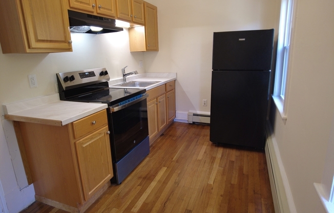 1 bed, 1 bath, 700 sqft, $1,850, Unit 5