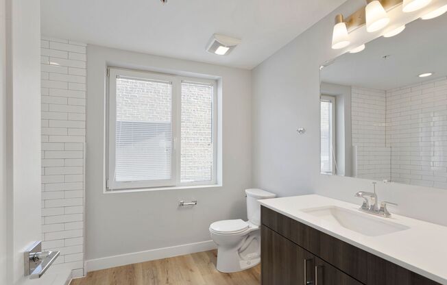 2 beds, 1 bath, 664 sqft, $2,300, Unit 210