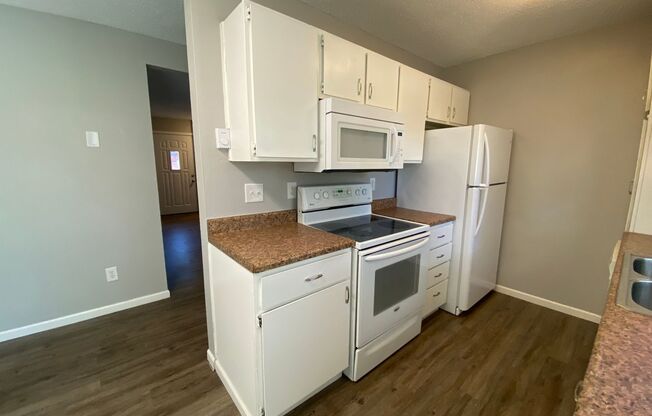 3 Bedroom Townhome in West Fargo - RENT PRICE REDUCED!