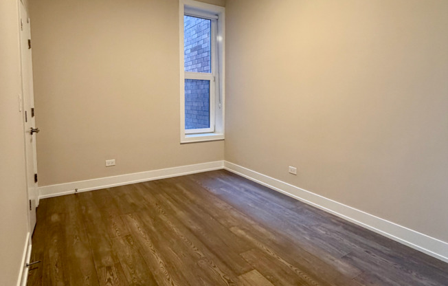 2 beds, 1 bath, 750 sqft, $2,695, Unit 12