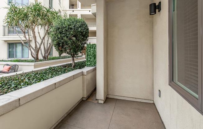2 beds, 2 baths, 1,139 sqft, $4,216