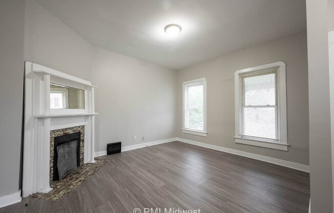 103 N STATE AVE