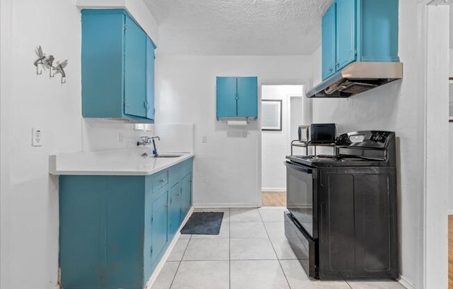 2 beds, 1 bath, $1,500