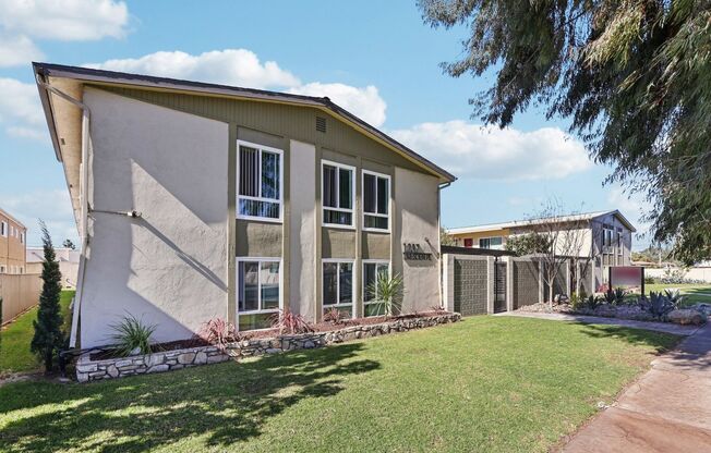 Dresden Place Apartment Homes