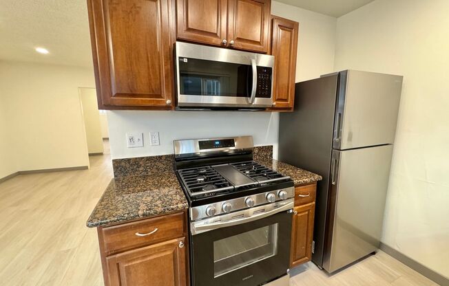 1 bed, 1 bath, 650 sqft, $2,250, Unit 4