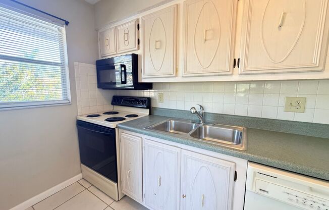 1 Bedroom 1 Bathroom Available Now!