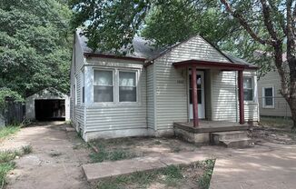 $1050- 3 bed 1 bath - Single Family Home accepting housing vouchers