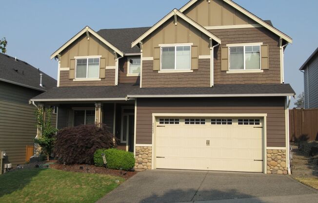 Gorgeous 5 bedroom 2.5 bath home in Lakeland Hills