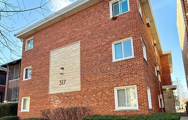 Pristine 2 Bedroom, 1 Bathroom Condo Available NOW! Heat, Water, & Parking INCLUDED in Rent!