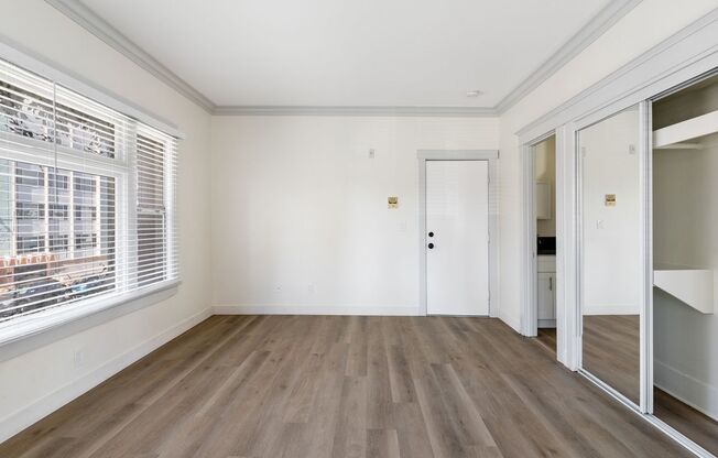 Studio, 1 bath, 354 sqft, $1,495, Unit 201