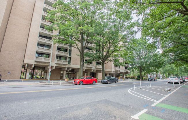 Charming Studio Condo in Southwest Waterfront!