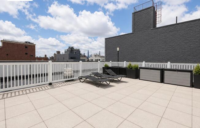 21 17 31 AVE