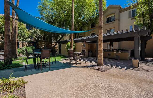 Outdoor Patio And Grill at Palazzo Townhomes, Arizona, 85008