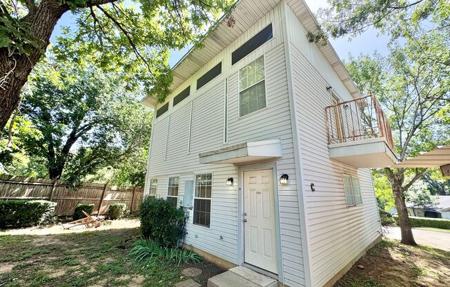 2310 W Hickory