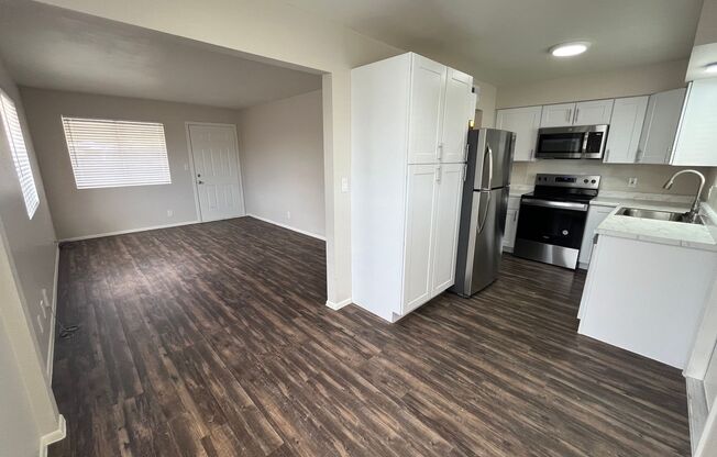 1 bed, 1 bath, 600 sqft, $1,195, Unit A