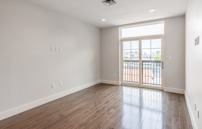 1 bed, 1 bath, 900 sqft, $3,450, Unit 409
