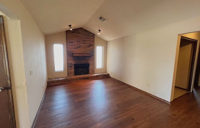 2 beds, 2 baths, $1,195