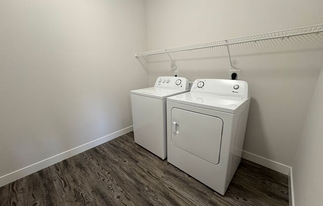 3 beds, 3.5 baths, 2,139 sqft, $2,950, Unit 4888-327
