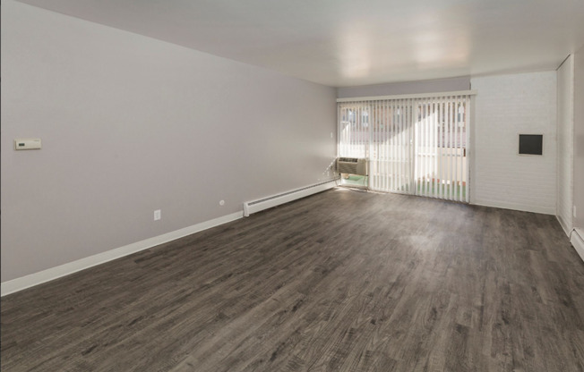 2 beds, 1 bath, 832 sqft, $1,149, Unit 210-A